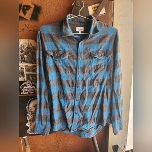 Large men's flannel button up shirt